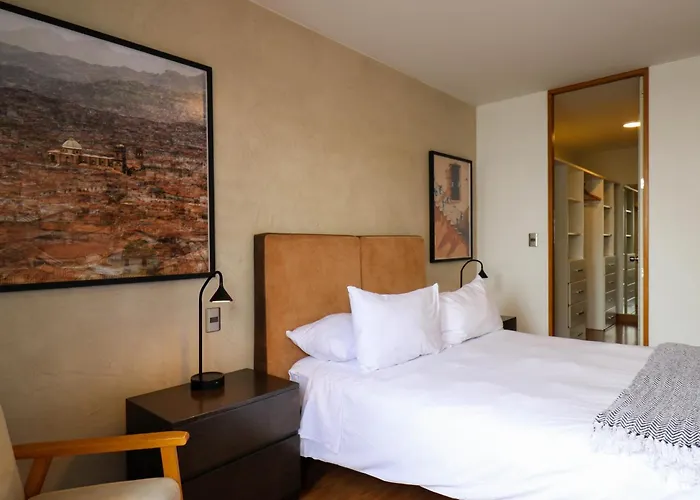 Astonishing 2Br With Ocean View