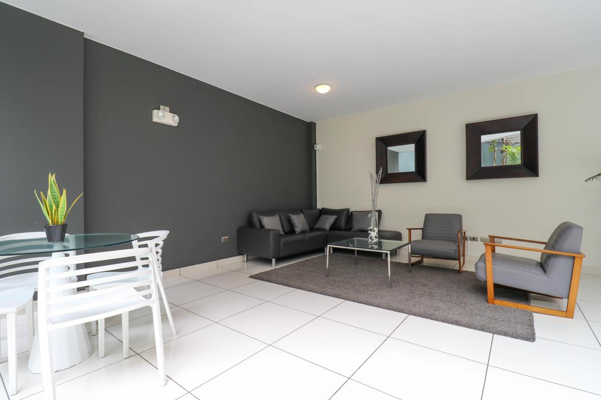 Astonishing 2br With Ocean View