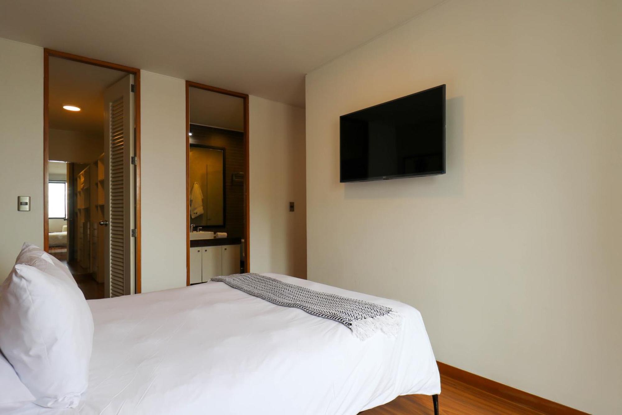 Astonishing 2br With Ocean View